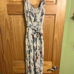 American Eagle, size 4, floral jumpsuit